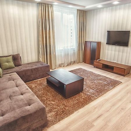 Apartamento Golfstrim Odesa Exterior foto