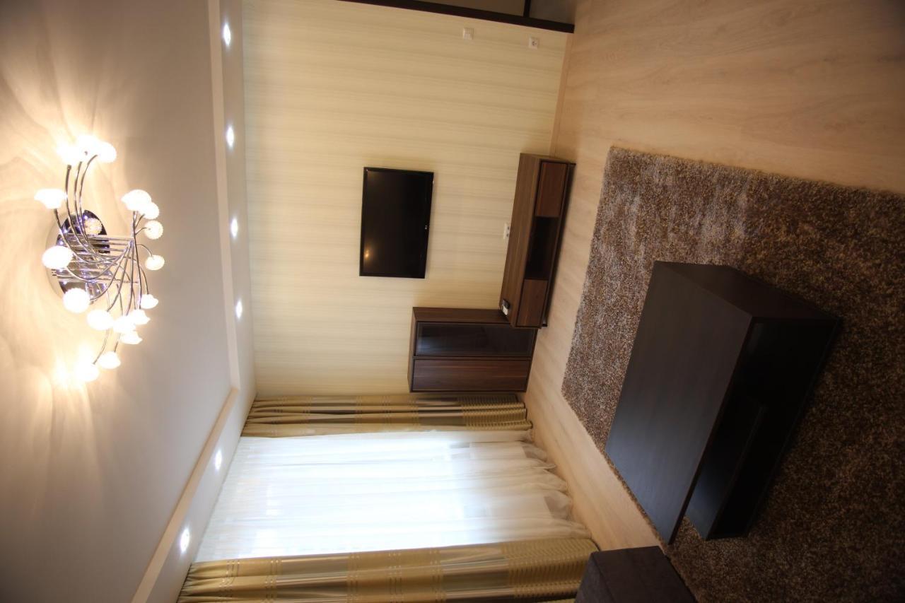 Apartamento Golfstrim Odesa Exterior foto